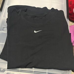 Nike women’s loose fit tshirt